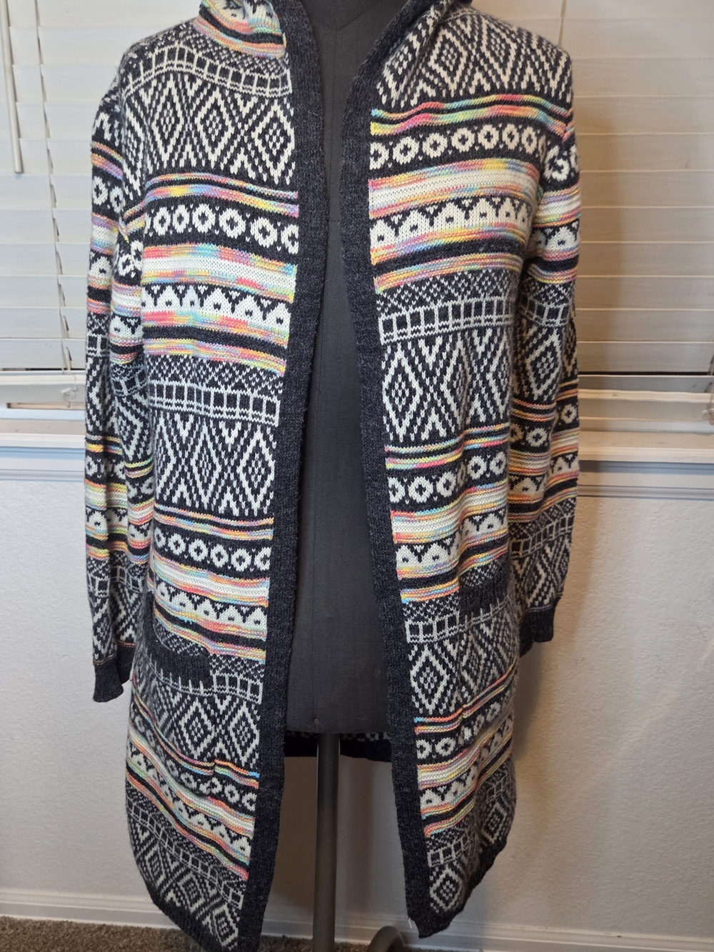 Monteau Black Multi Open-Front Patterned Cardigan
